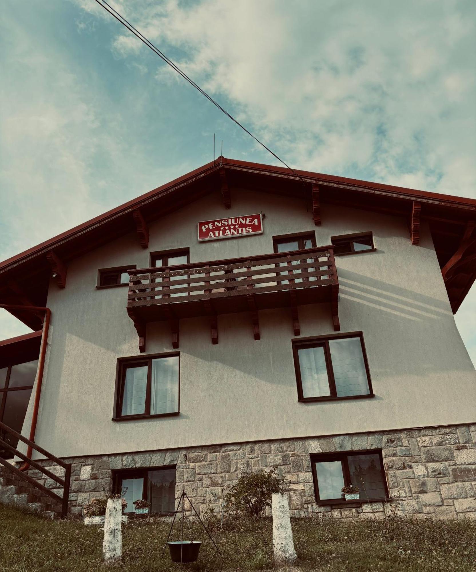Pensiunea Atlantis Busteni Exterior photo